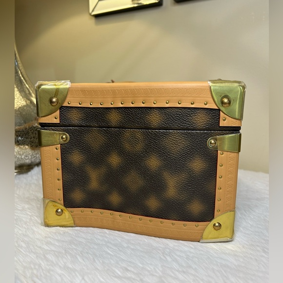 🔴🚨COLLECTORS🚨Louis Vuitton•Blurred Not Monogram Wave Coffret Trunk - Picture 8 of 14